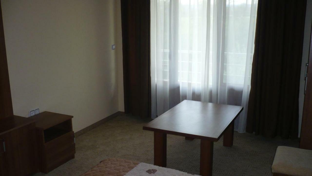 Вила Дъбовец Dubovets Luaran gambar